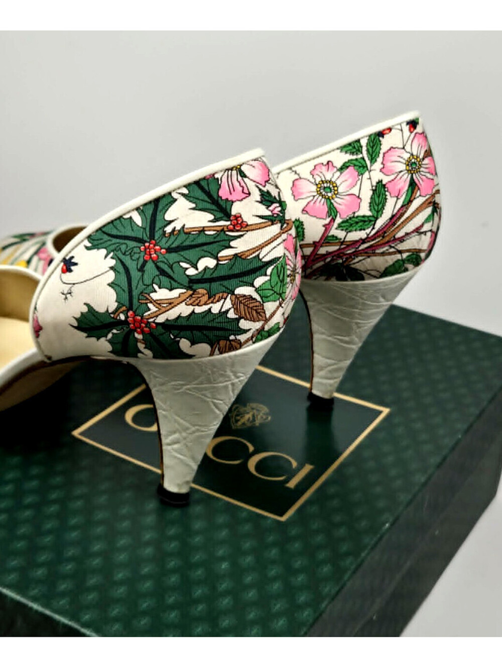 Vintage Gucci Flora Pumps 37.5 7.5 Floral Heels 1980s Italy w Box - Picture 10 of 16